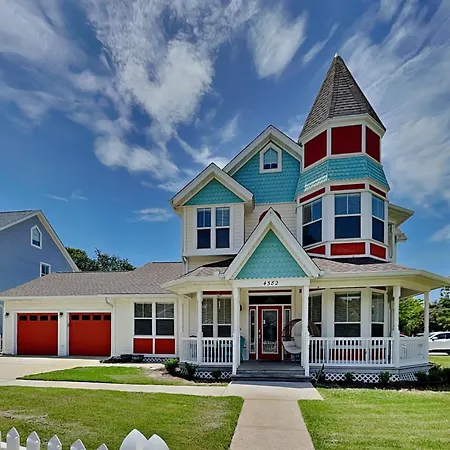 Corner Castle Villa